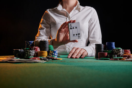 全面解析问鼎娱乐棋牌大厅官方入口：开启您的线上娱乐新体验